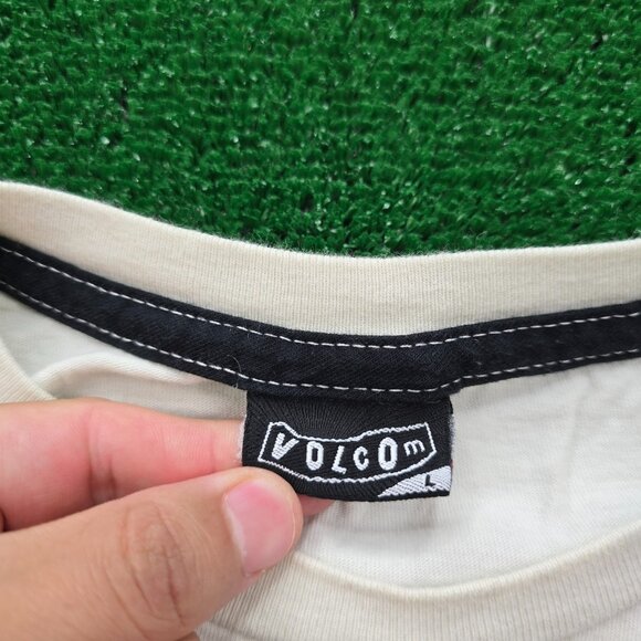 Volcom Tshirt Mens Large‎ White True To This Stone Age Outdoor Skater Casual - Picture 6 of 7